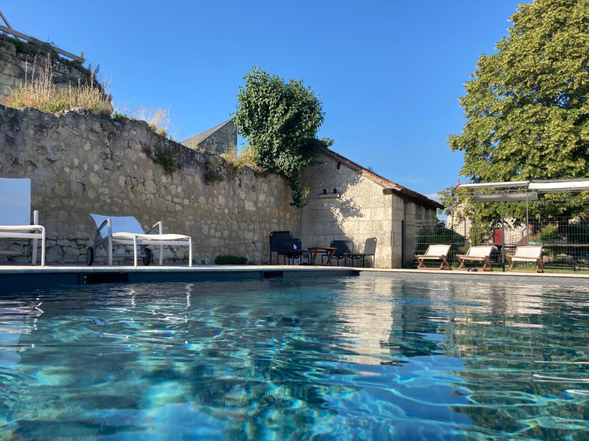 Logis Auberge De Crissay Exterior photo