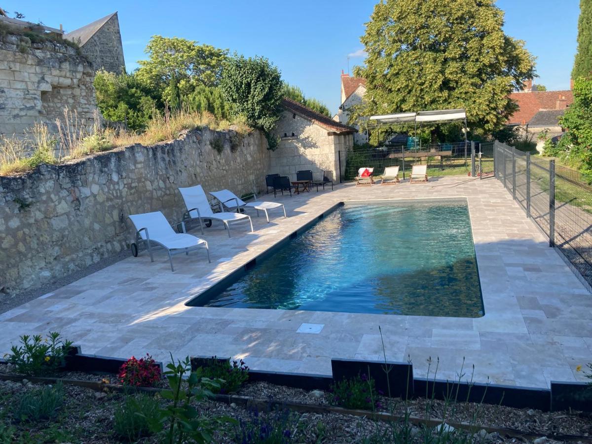 Logis Auberge De Crissay Exterior photo